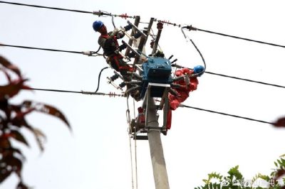 綜合檢修園區(qū)線路 保障客戶可靠用電