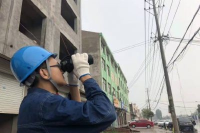 開展雨后設備巡視，為迎峰度夏期間安全供電消除隱患