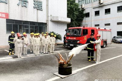 重慶供電公司在大溪溝變電站開展消防應(yīng)急演練