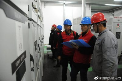 和縣供電公司共產黨員服務隊走訪食品飲料制造企業(yè)