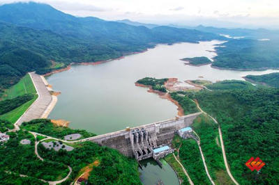 海南紅嶺水電廠調(diào)水幫助解決當?shù)剞r(nóng)業(yè)旱情