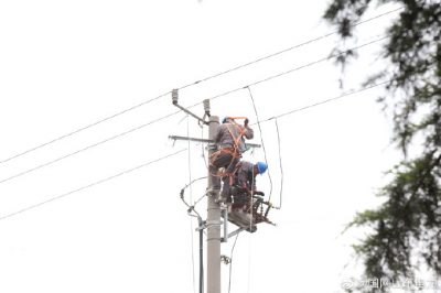 線路施工改造 度夏用電可靠