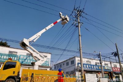 10千伏宏達線前鋪支線新上配電變壓器實施帶電接火