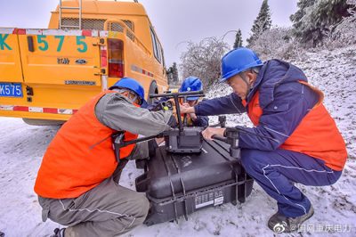 寒潮來(lái)襲 無(wú)人機(jī)助電網(wǎng)人戰(zhàn)冰雪