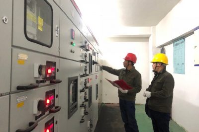 用電稽查人員對(duì)表計(jì)和線(xiàn)路進(jìn)行排查