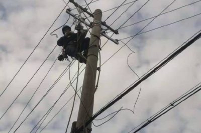 開展接戶線、銹蝕表箱改造，努力增荷供電可靠性